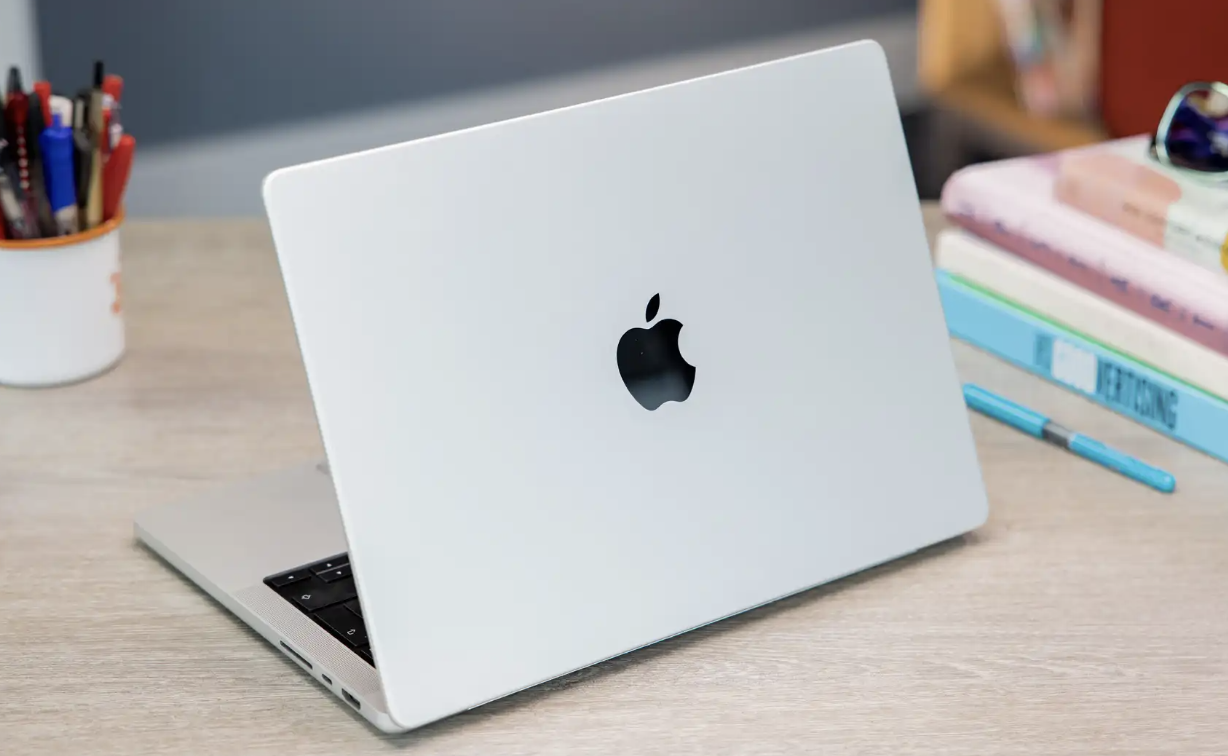 Apple Laptop Screen Repair
